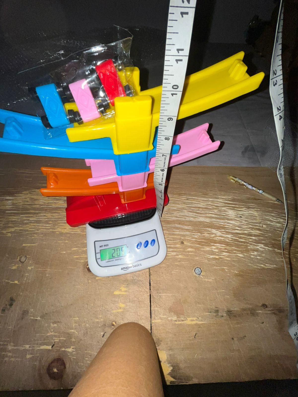 DIY Multilevel Racetrack Glider on Building Block Toys